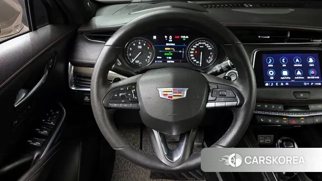 Cadillac XT4 2023 Песочный из Кореи, фото 6