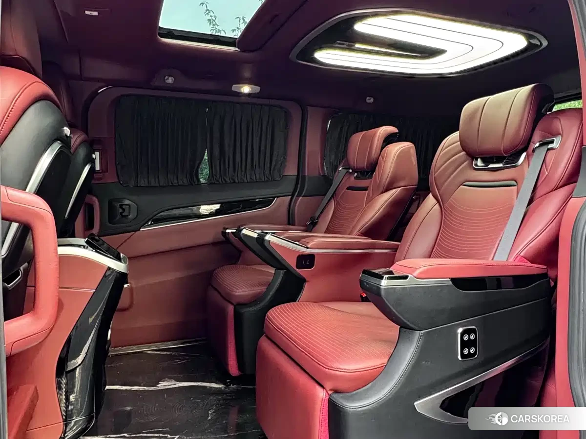 Ford Tourneo 2025 Черный из Китая, фото 6