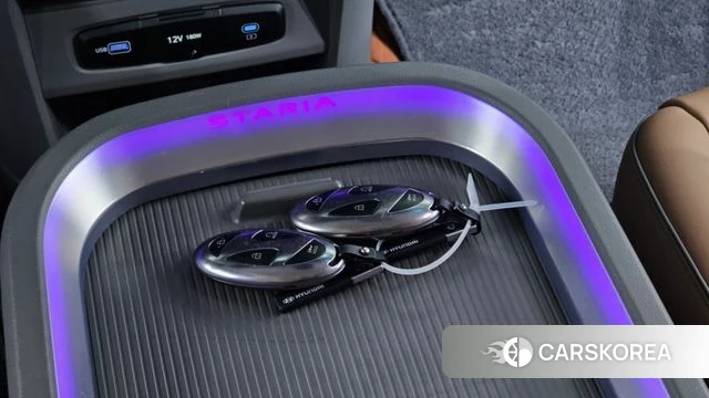 Hyundai Staria 2024 Серый из Кореи, фото 6