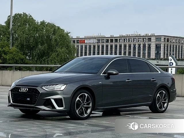 Audi A4L 2023 Темно-серый из Китая, фото 6