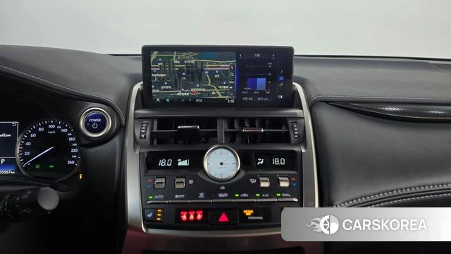 Lexus NX300h 2019 Серебристо-серый из Кореи, фото 6