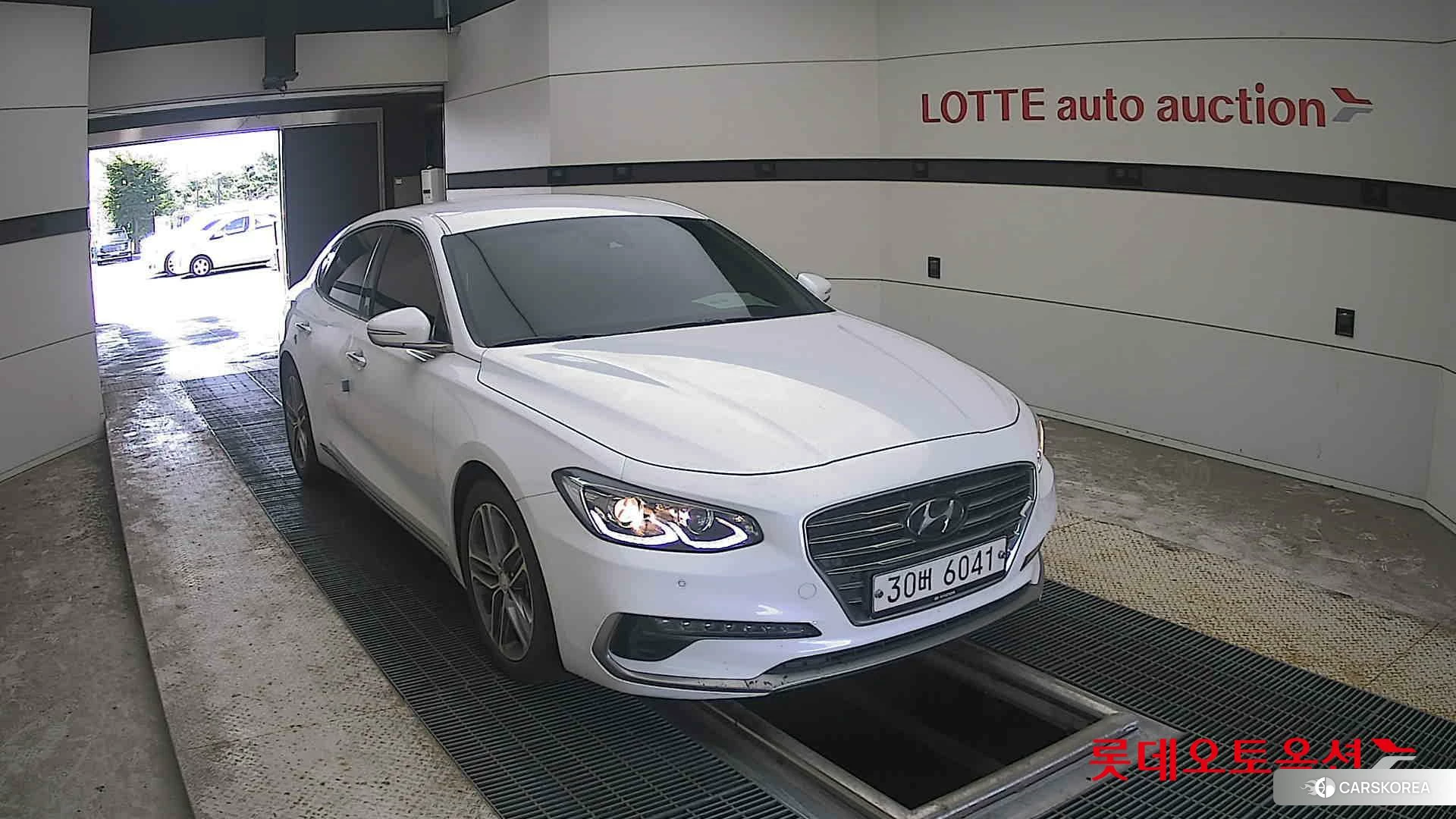 Hyundai Grandeur 2018 Белый из Кореи, фото 6