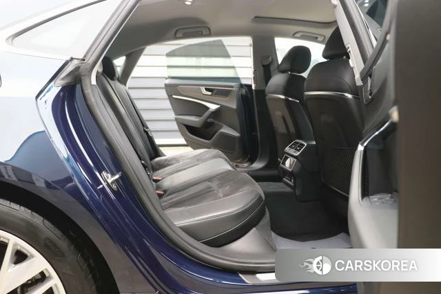 Audi A7L 2023 Синий из Китая, фото 6