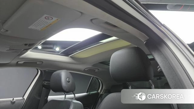 Mercedes-Benz GLA-Class X156 2019 Белый из Кореи, фото 6