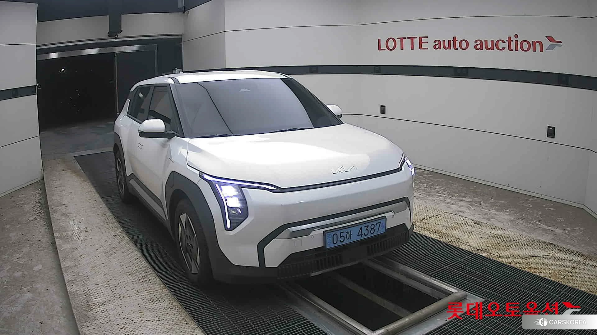 Kia EV3 2025 Snow White Pearl из Кореи, фото 6