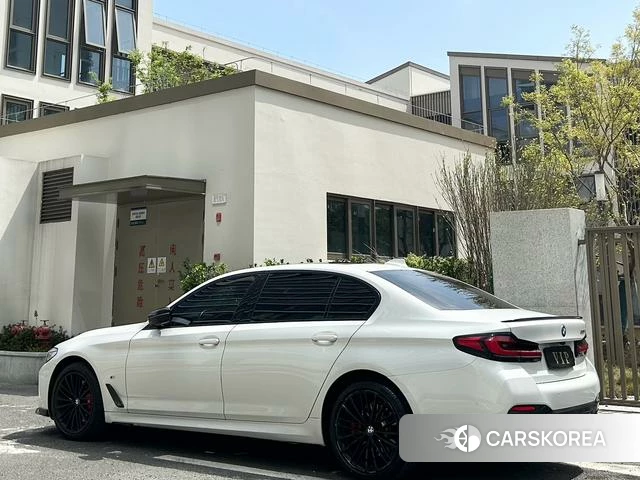 BMW 5 series 2022 Белый из Китая, фото 6
