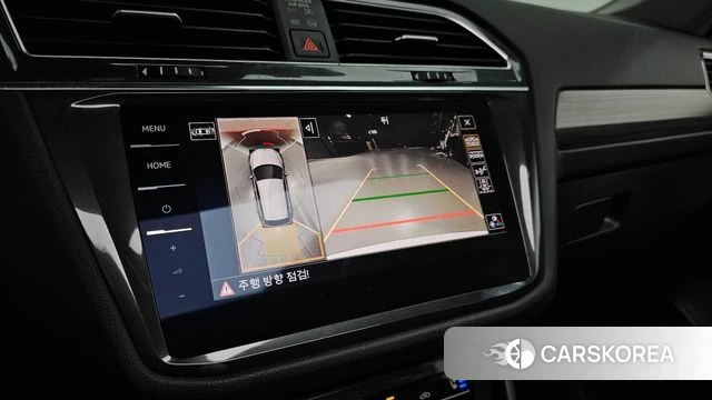 Volkswagen Tiguan Allspace 2023 Белый из Кореи, фото 6
