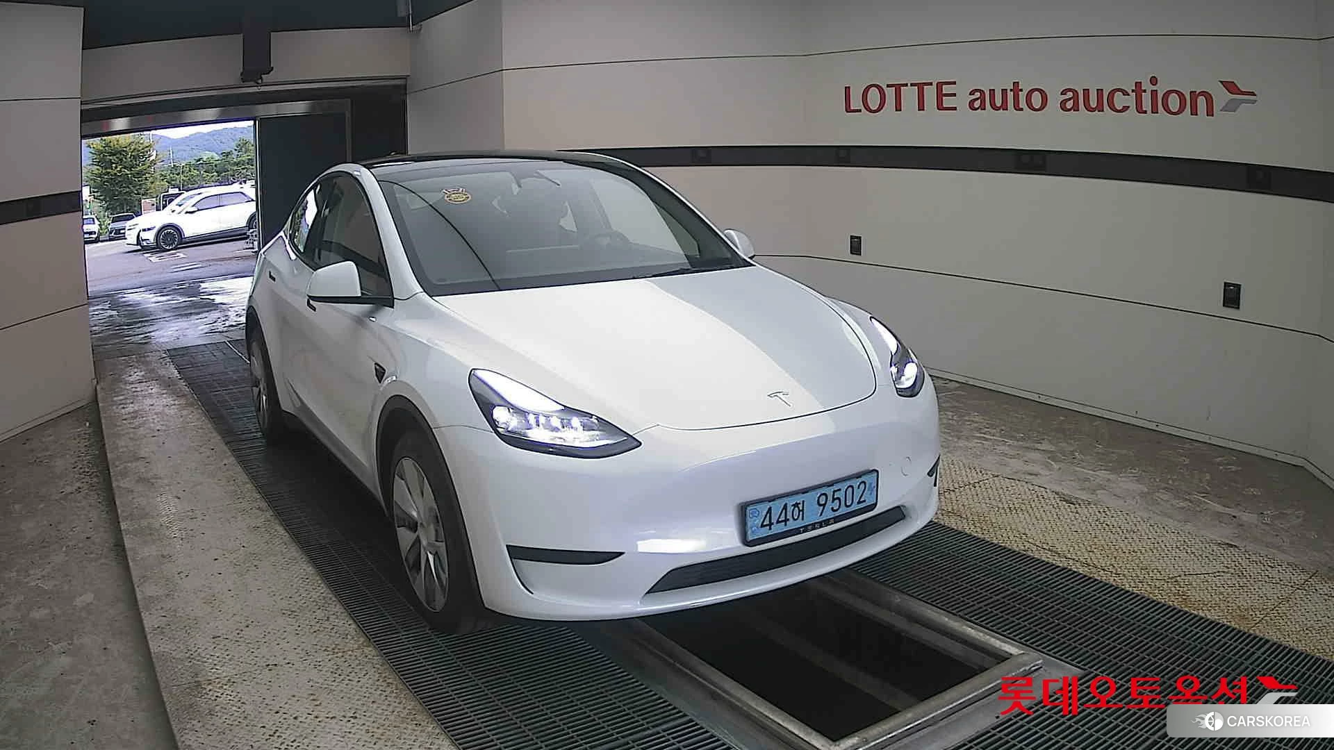 Tesla Model Y RWD 2024 Белый из Кореи, фото 6