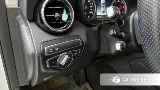 Mercedes-Benz GLC-Class X253 2018 Белый из Кореи, фото 6