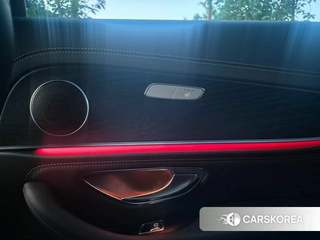 Mercedes-Benz E-Class W213 2021 Белый из Кореи, фото 6