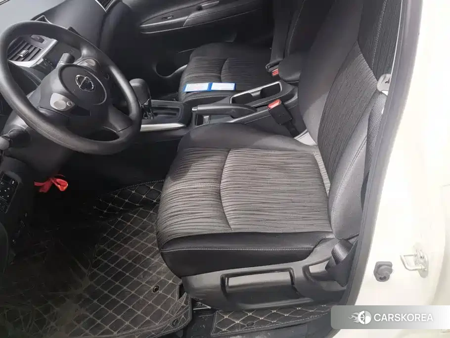 Nissan Sylphy 2025 Белый из Китая, фото 6