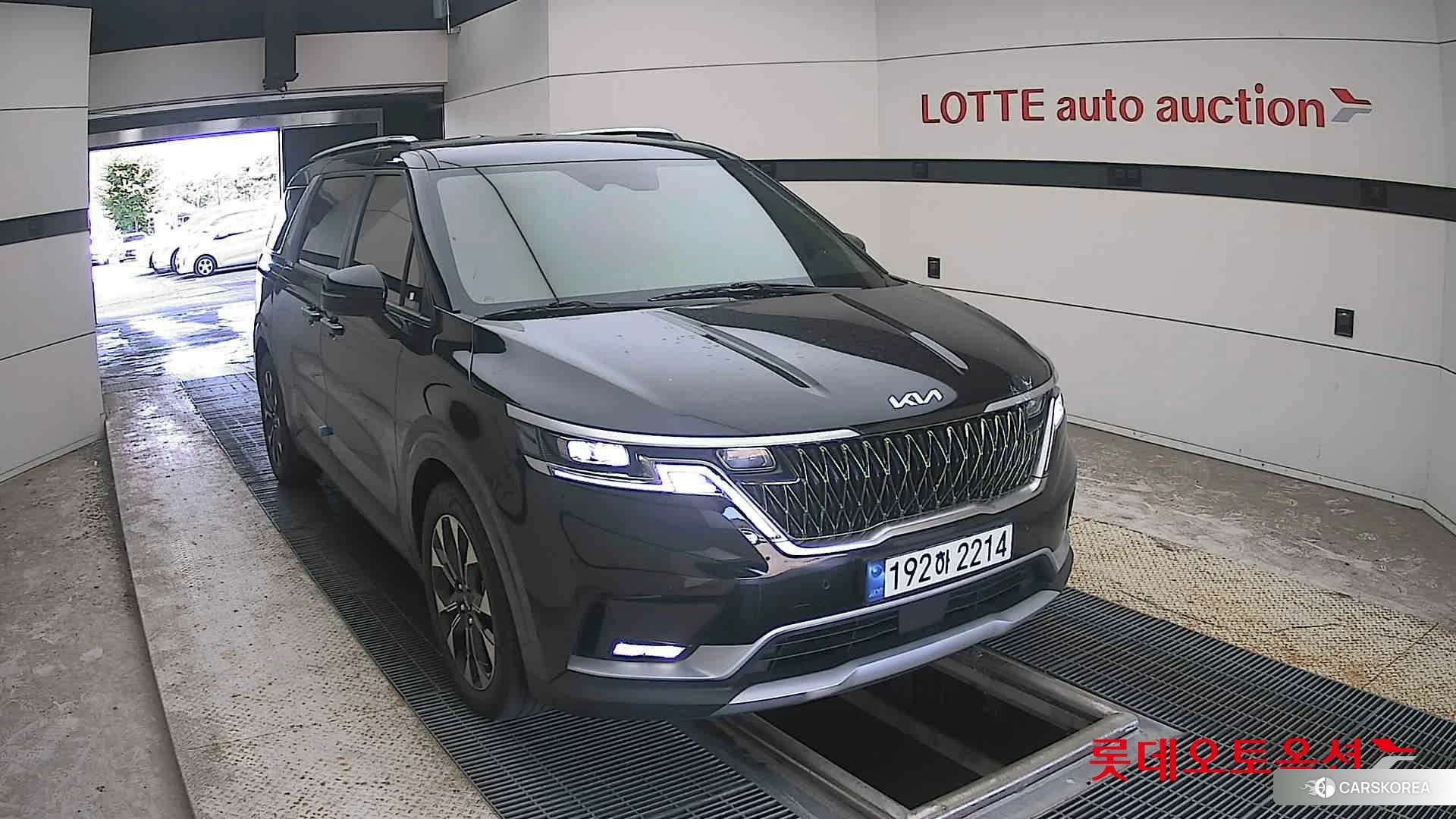 Kia Carnival 2023 Aurora Black Pearl из Кореи, фото 6