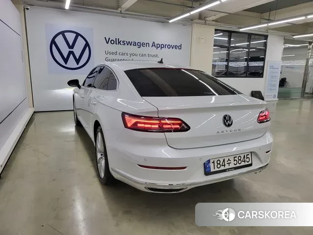 Volkswagen Arteon 2023 Белый из Кореи, фото 6