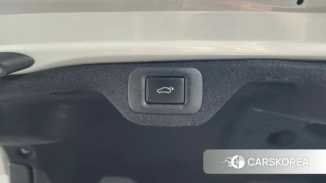 Lexus ES300h 7th generation 2023 Белый из Кореи, фото 6