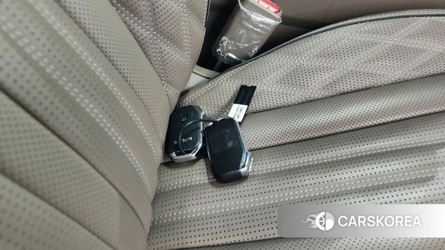 Kia K8 Hybrid 2022 Черный из Кореи, фото 6