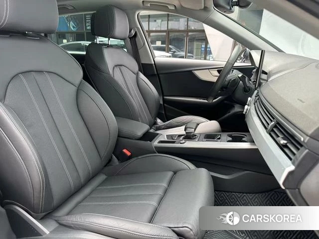Audi A4L 2021 Темно-серый из Китая, фото 6