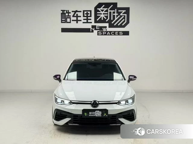 Volkswagen Golf 2024 Белый из Китая, фото 6