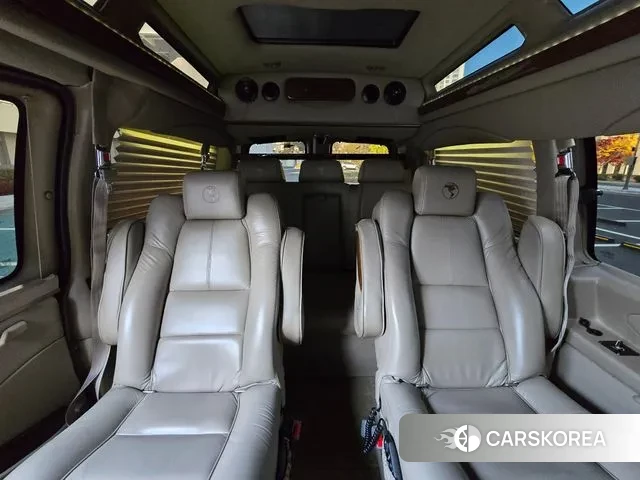Chevrolet Express Van 2018 Белый из Кореи, фото 6