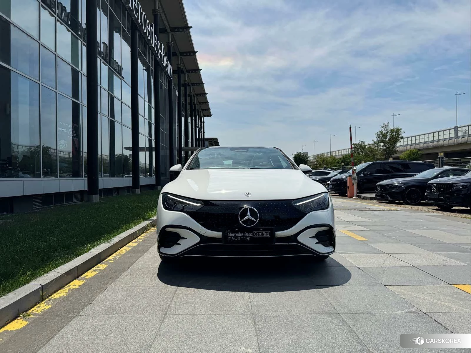 Mercedes-Benz EQE 2024 Белый из Китая, фото 6