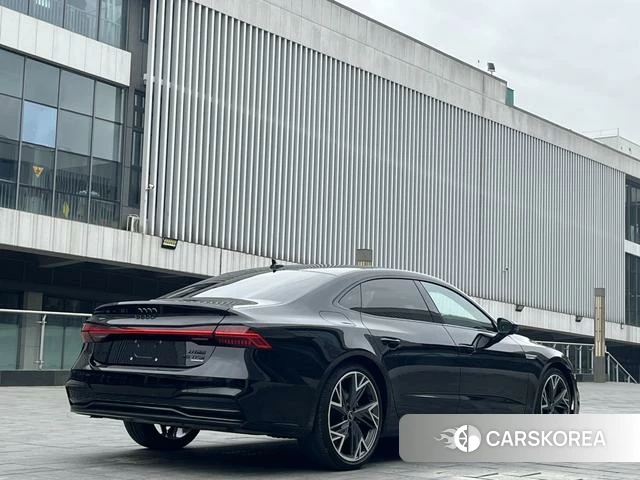 Audi A7L 2023 Черный из Китая, фото 6
