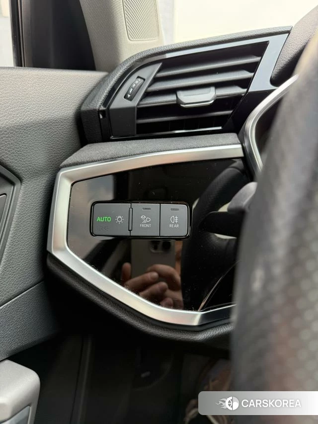 Audi Q3 Sportback 2022 Темно-серый из Китая, фото 6