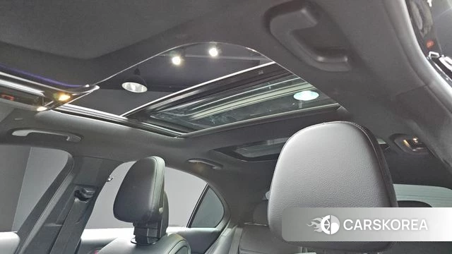 Mercedes-Benz C-Class W206 2024 Черный из Кореи, фото 6