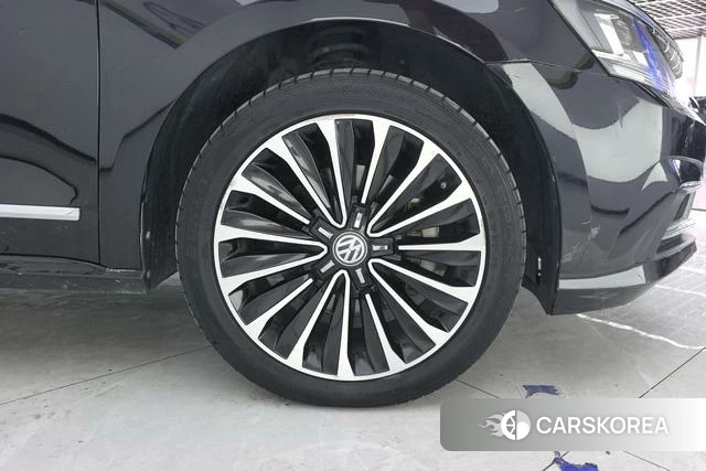 Volkswagen Passat 2018 Черный из Китая, фото 6