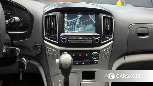 Hyundai The New Grand Starex 2018 Желтый из Кореи, фото 6