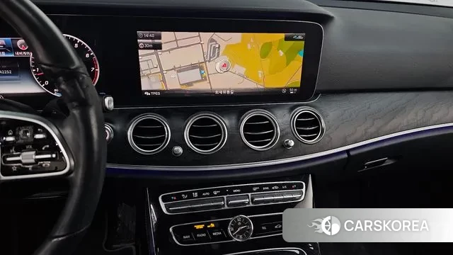 Mercedes-Benz E-Class W213 2020 Белый из Кореи, фото 6