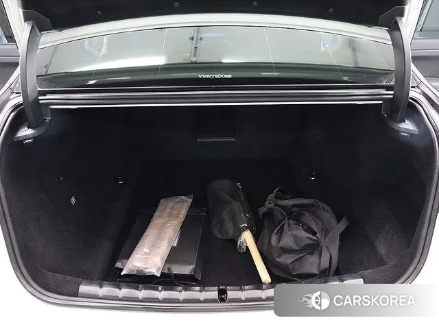 BMW 7 Series (G70) 2023 Белый двухцветный из Кореи, фото 6