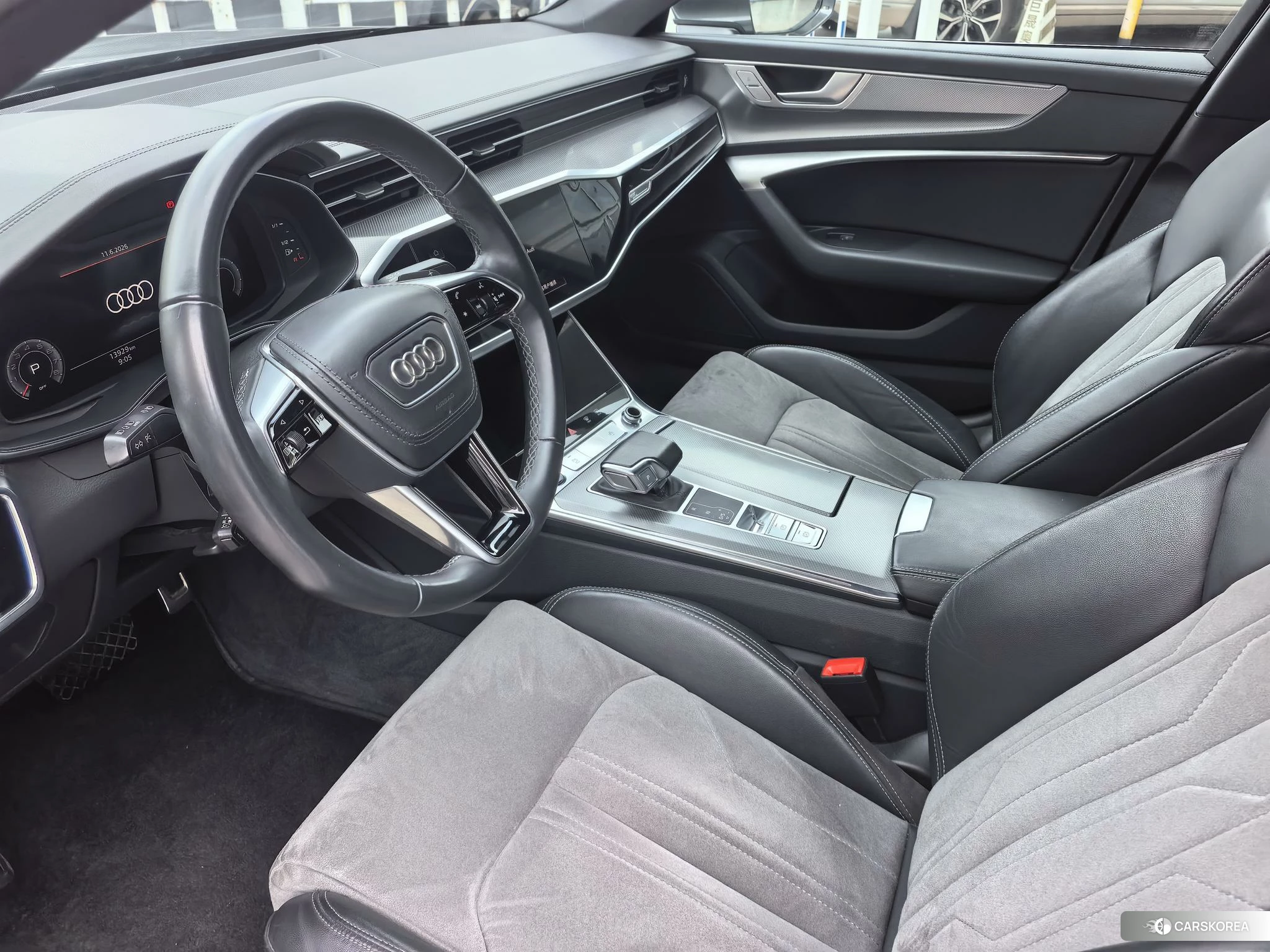 Audi A6L 2023 Темно-серый из Китая, фото 6