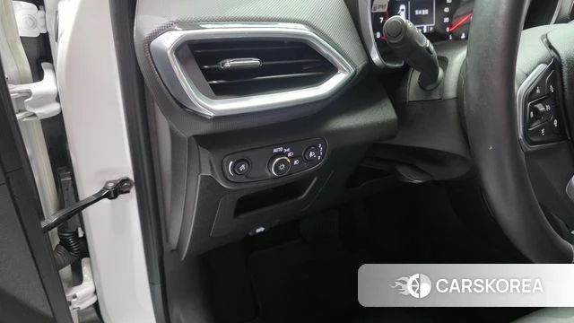Chevrolet (GM Daewoo) Trailblazer 2021 Белый из Кореи, фото 6