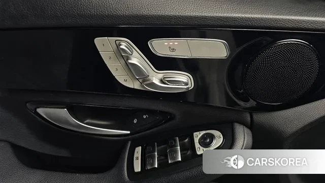 Mercedes-Benz C-Class W205 2018 Белый из Кореи, фото 6