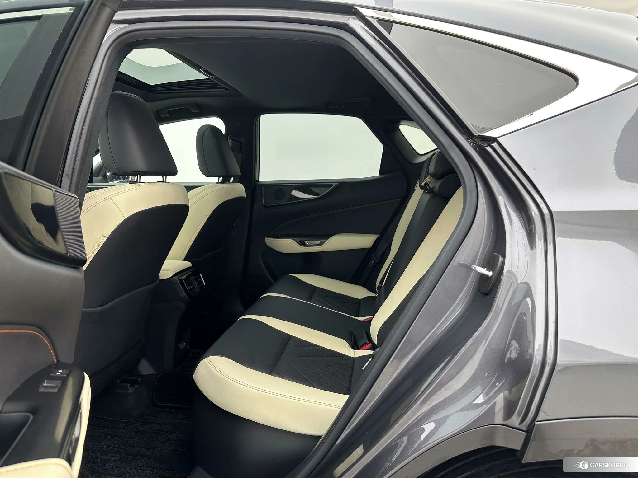 Lexus NX PHEV 2021 Темно-серый из Китая, фото 6