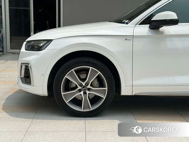 Audi Q5L 2021 Белый из Китая, фото 6