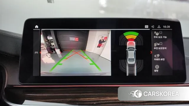 BMW 5 Series (G30) 2022 Серебристо-серый из Кореи, фото 6