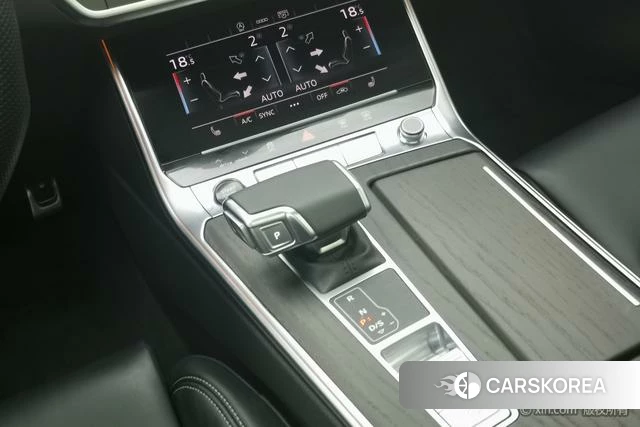 Audi A6L 2025 Черный из Китая, фото 6