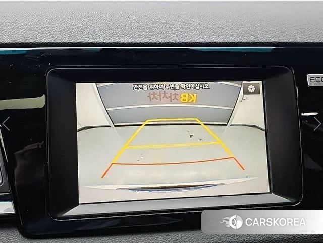 Kia Niro 2018 Белый из Кореи, фото 6