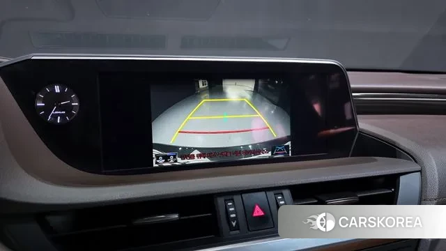 Lexus ES300h 7th generation 2018 Черный из Кореи, фото 6