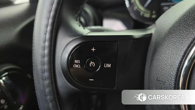 Mini Cooper 2023 Черный из Кореи, фото 6