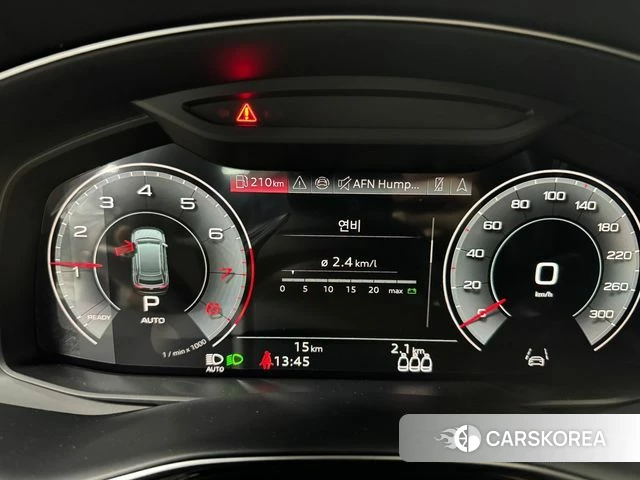 Audi Q8 (4M) 2026 Черный из Кореи, фото 6