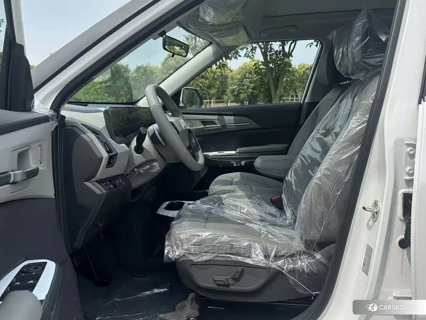 Kia EV5 2026 Белый из Китая, фото 6