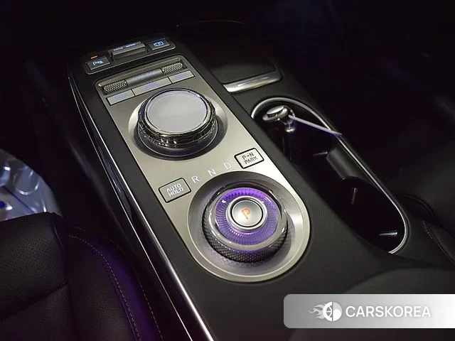 Genesis GV70 2024 Белый из Кореи, фото 6