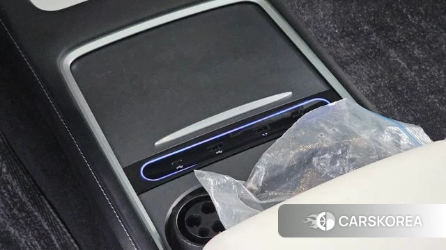 Tesla Model Y 2023 Черный из Кореи, фото 6