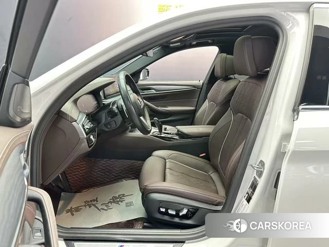 BMW 5 series 2023 Белый из Китая, фото 6