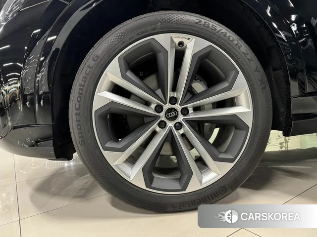 Audi Q8 (4M) 2026 Черный из Кореи, фото 6