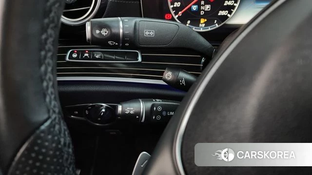 Mercedes-Benz E-Class W213 2018 Белый из Кореи, фото 6