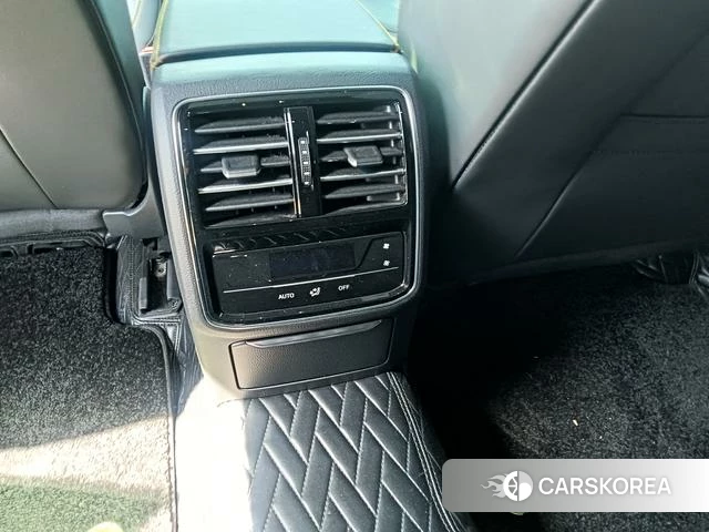 Volkswagen CC 2025 Темно-серый из Китая, фото 6