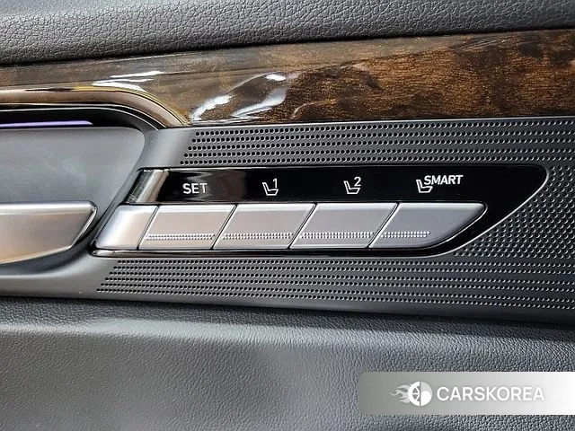 Genesis G90 2019 Черный из Кореи, фото 6