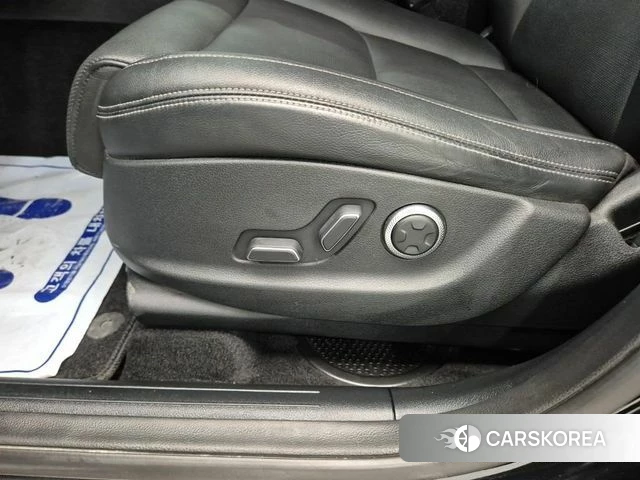 Genesis GV70 2021 Черный из Кореи, фото 6